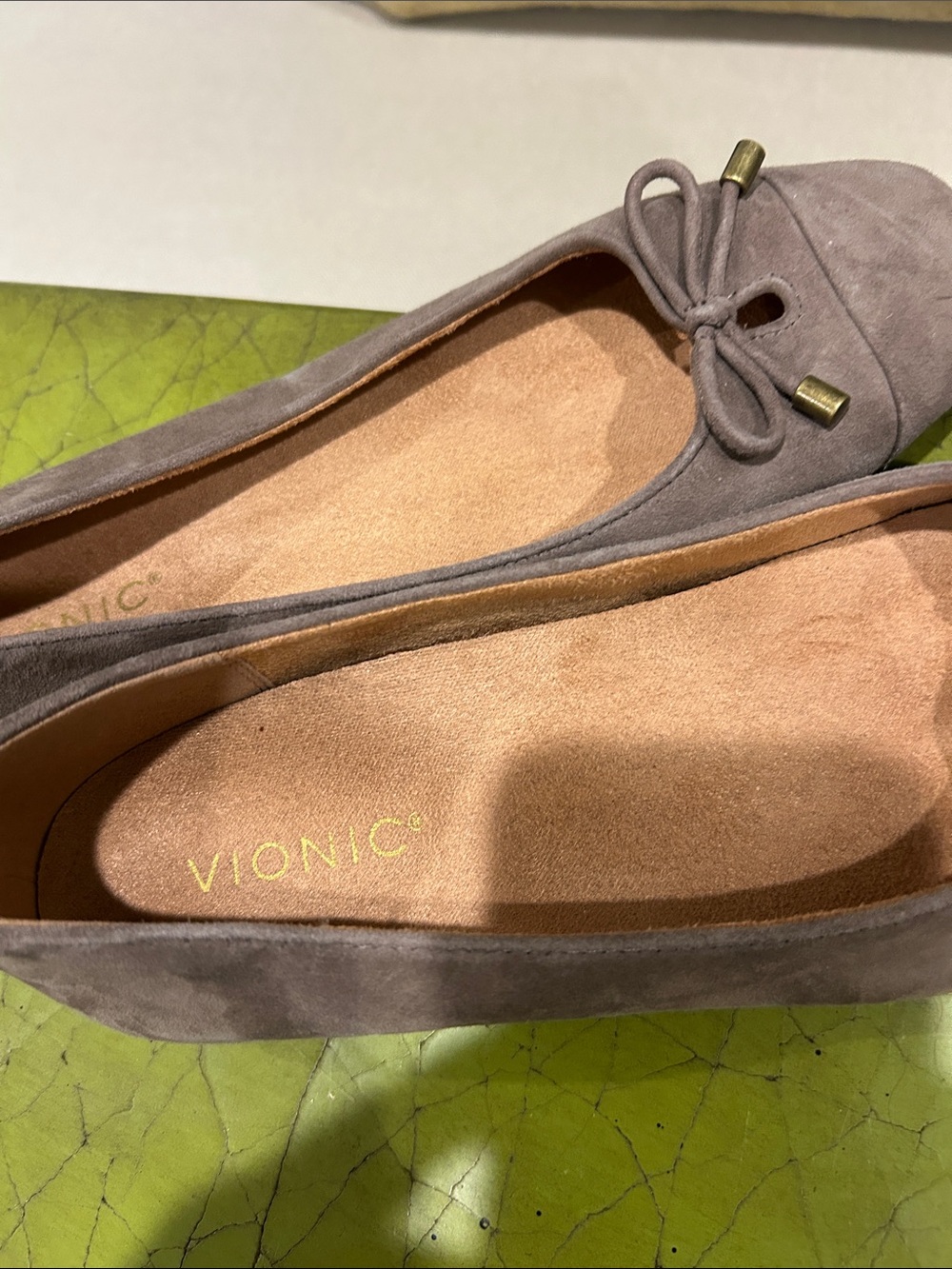 Vionic Taupe Suede Ballet Flats with Bow Detail NWOT - Picture 2 of 5